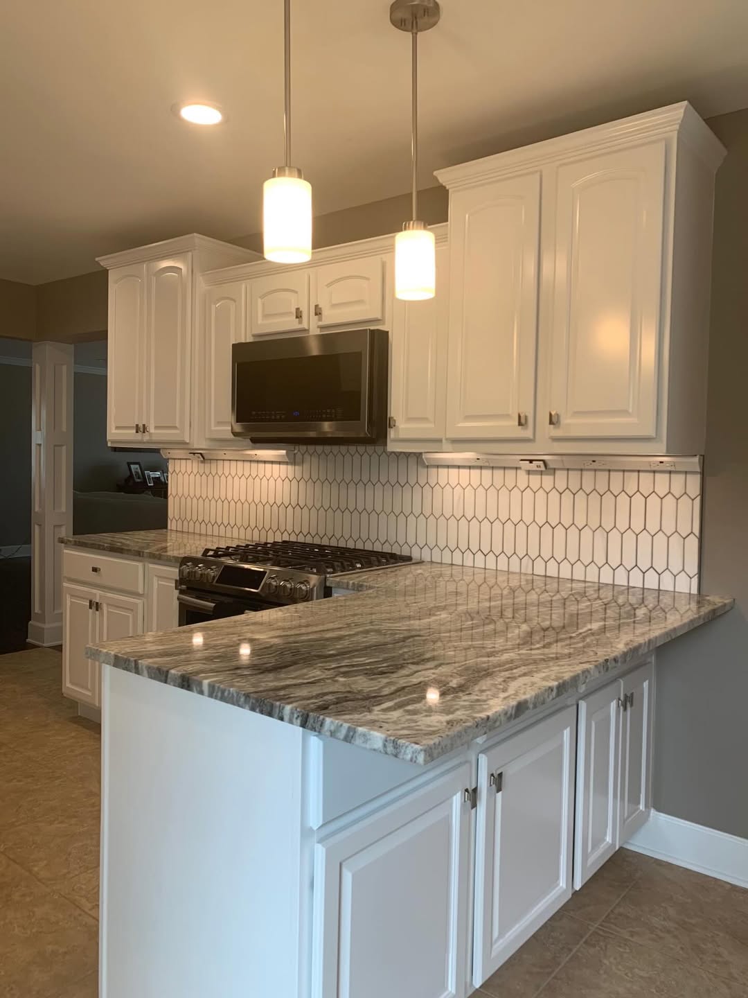 River Green Granite Kitchen — custom stone countertop project by Indiana Stone Gallery, Indianapolis IN